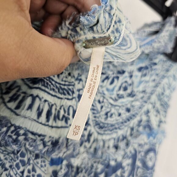 Free People Easy Come Easy Go Maxi Dress Size  XS Blue  Tiered Smocked - Picture 8 of 8